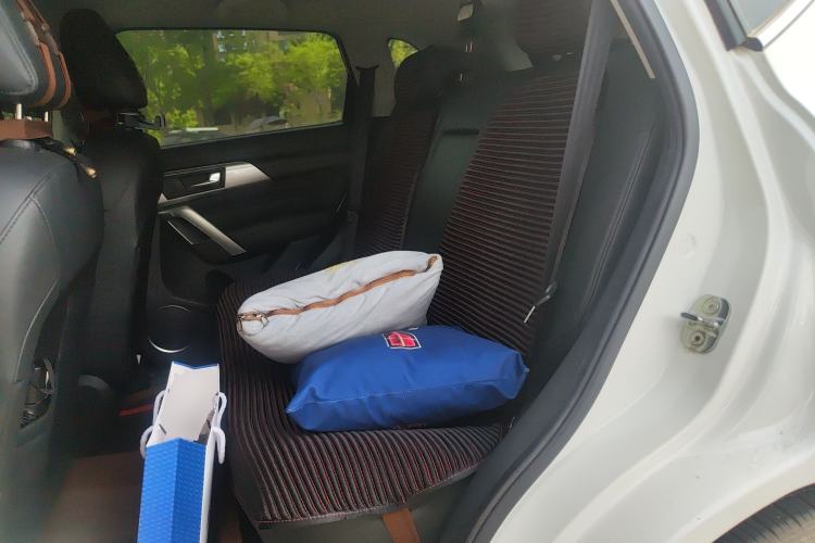 Used Haval H2 2017 Red-Label 1.5T Manual Two-Wheel-Drive Elite Model
