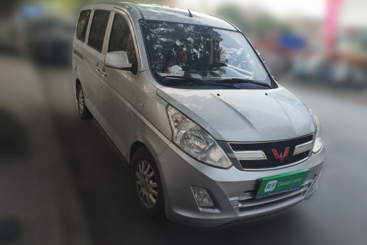 Used Wuling Rongguang V 2019 1.5L Standard Version China VI LAR Front Right 45 Deg
