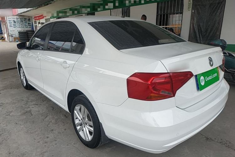 Used Volkswagen Jetta 2019 Dream Edition 1.4L Manual Fashion Version
