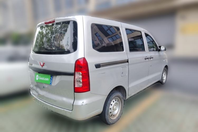 Used Wuling Hongguang V 2022 1.5L Jingqu Version Hydraulic Power Steering LAR