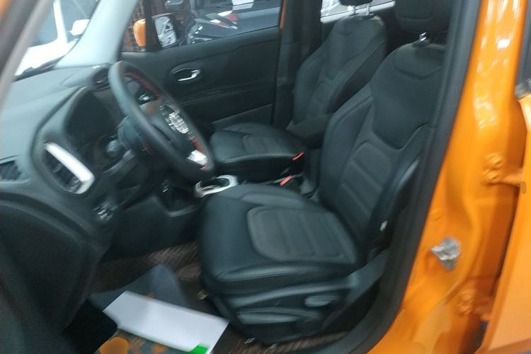 Used Jeep Renegade 2019 220T Automatic Leading Edition