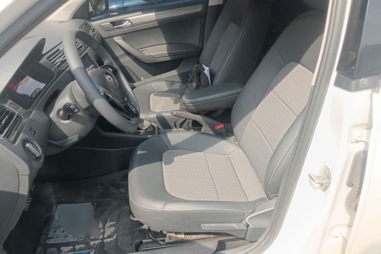 Used Volkswagen Santana 2018 1.5L Automatic Comfort Edition Left Front Seat