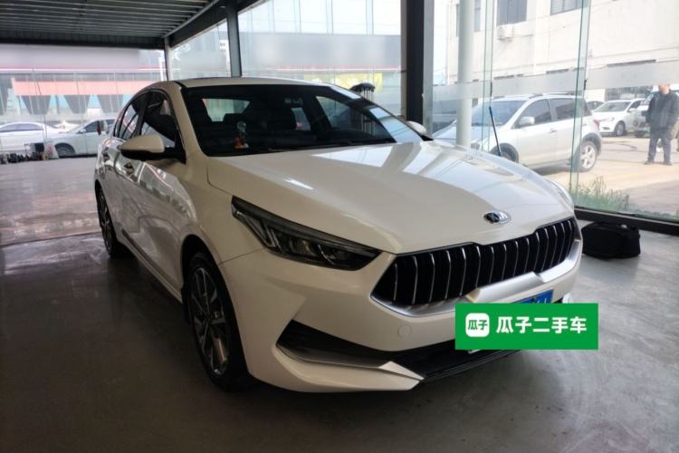 Used Kia K3 2021 1.5L CVT Fashion Edition Front Right 45 Deg