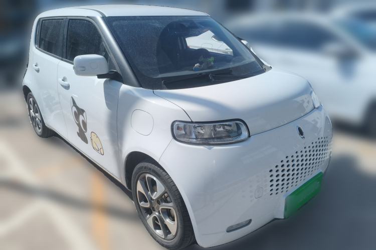 Used ORA White Cat 2020 305 km Luxury Version Front Right 45 Deg