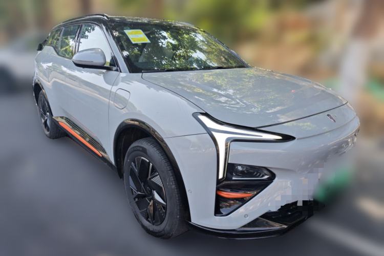 Used Hengchi 5 2022 Ultra-Luxury Edition Front Right 45 Deg