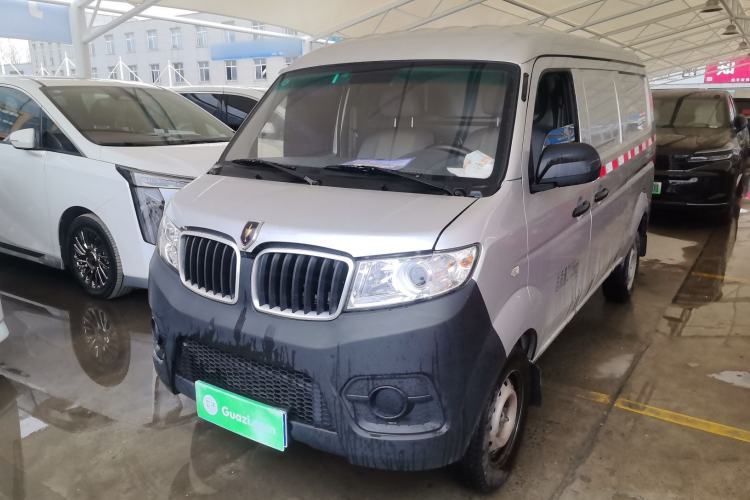 Used Jinbei Hiace X30 2023 1.5L Super-Enjoyment Van 2/5 Seats Non-Air-Conditioned Version SWC15M