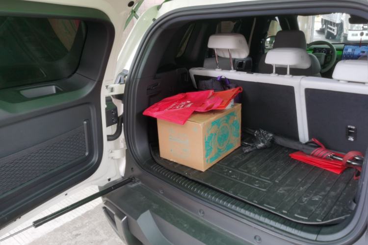 Used Formula Leopard Titanium 3 2025 501KM All-Wheel Drive Intelligent Driving Ultra Version
