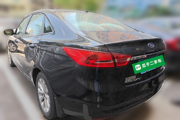 Used Ford Escort 2015 1.5L Automatic Fashion Model
