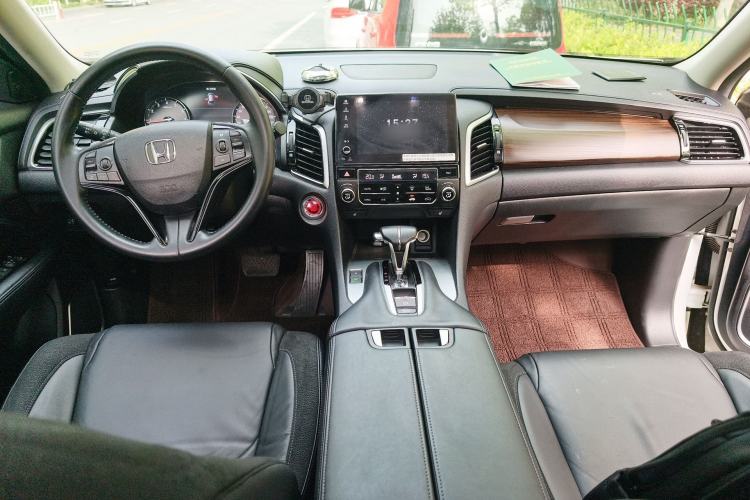 Used Honda Avancier 2019 240TURBO Two-Wheel Drive Luxury Edition Center Console