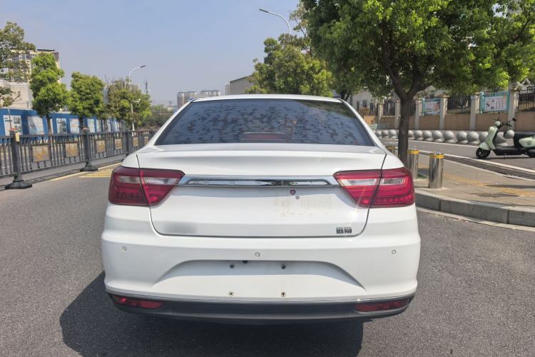 Used Geely Auto Vision 2019 Upgraded Model 1.5L Manual Luxury Version China VI Standard

