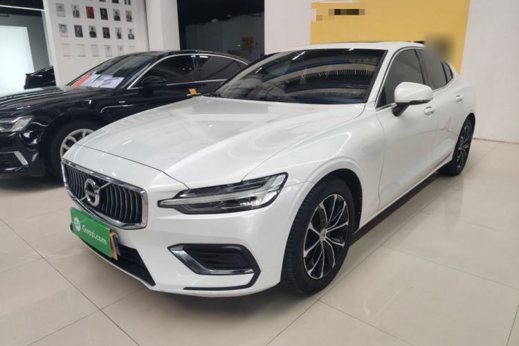Used Volvo S60 2022 B4 Zhiyi Luxury Edition
