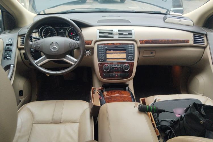 Used Mercedes-Benz R-Class 2011 R 350 L 4MATIC