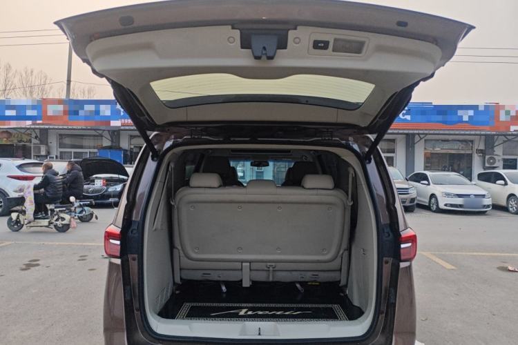 Used Buick GL8 2021 Land Cruiser Executive Class 652T Luxury Model