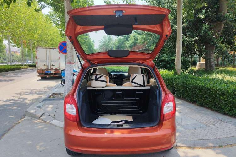 Used Skoda Fabia 2014 1.4L Automatic Crystal Edition
