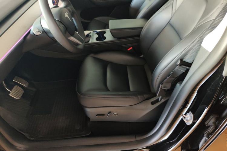 Used Tesla Model Y 2023 Rear-Wheel-Drive Version