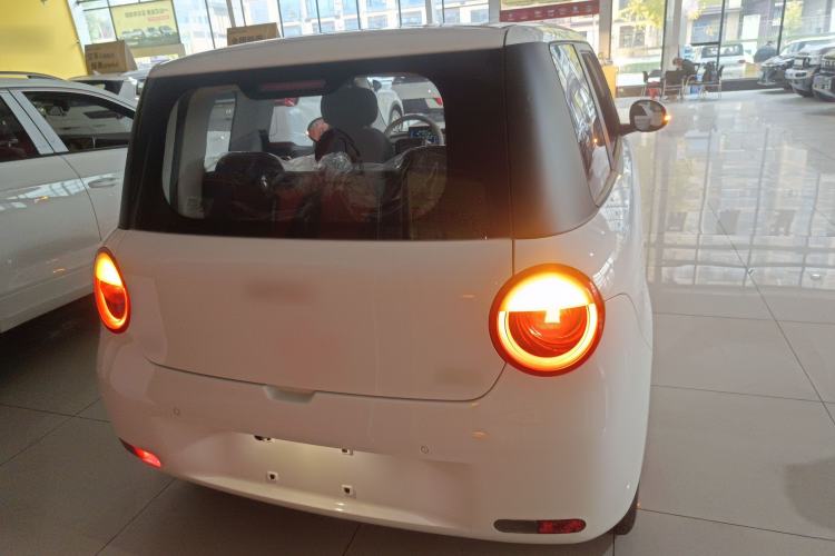 Used CHANGAN NEVO Lumin 2026 Model Treasure Edition 205km Passionate Beige Ningde Rear