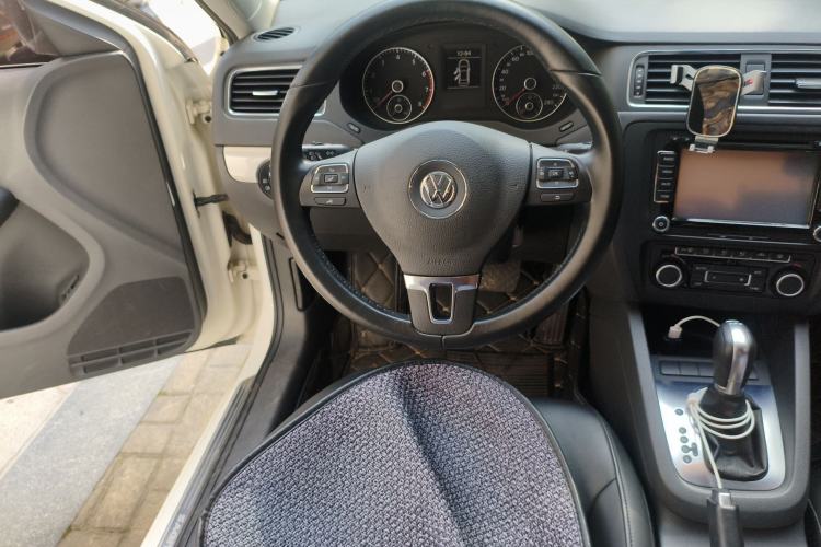 Used Volkswagen Sagitar 2014 1.4TSI Automatic Luxury Model