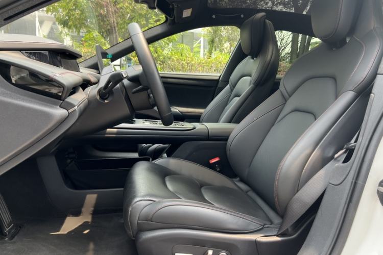 Used Xiaomi Auto SU7 2024 Rear-Drive Ultra-Long Range Advanced Pro-Level Intelligent Driving Version Interior 12