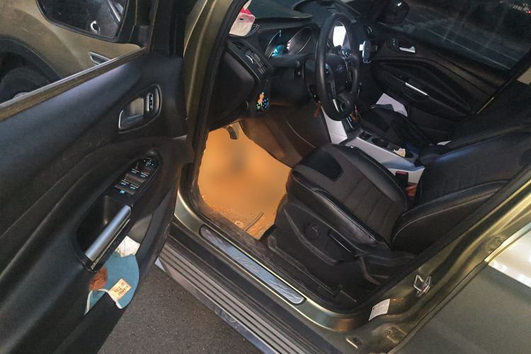 Used Ford Kuga 2013 1.6L GTDi Two-Wheel-Drive Trend Model