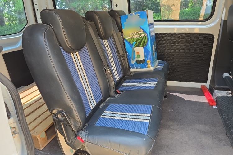 Used Ford Transit 2019 2.0T Diesel Multi-Purpose Commercial Vehicle Short Wheelbase Mid-Roof Design 6-Seater China VI Standard Left Rear Seat