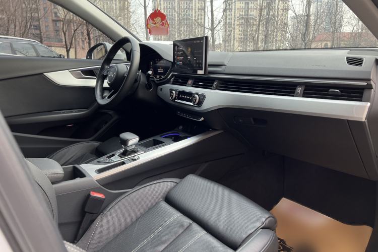 Used Audi A4L 2020 40 TFSI Luxury Dynamic Model
