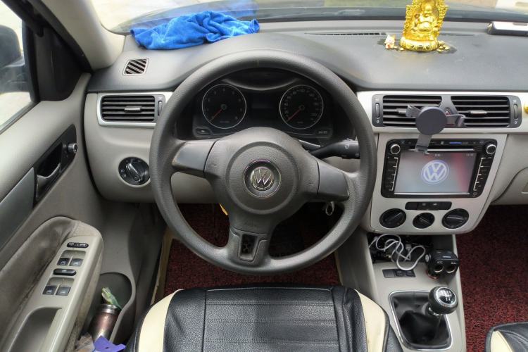 Used Volkswagen Bora 2011 1.6L Manual Fashion Edition
