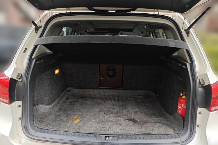 Used Volkswagen Tiguan 2015 1.8TSI Automatic Two-Wheel Drive Luxury Model Trunk