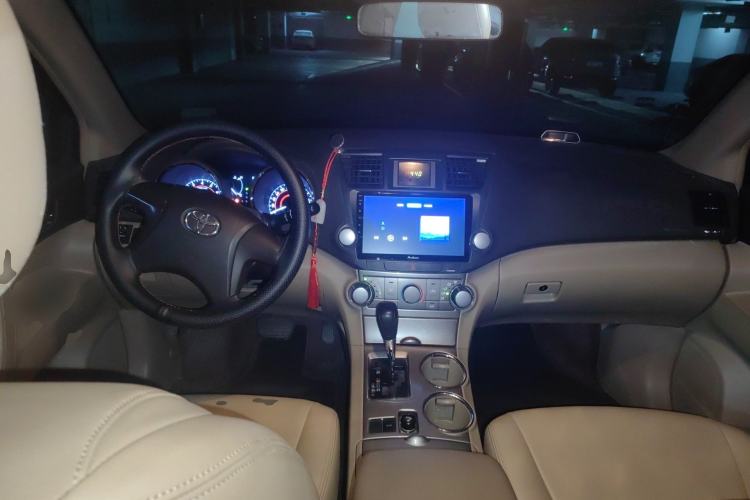 Used Toyota Highlander 2012 2.7L 2WD 5-Seater Elite Edition Center Console