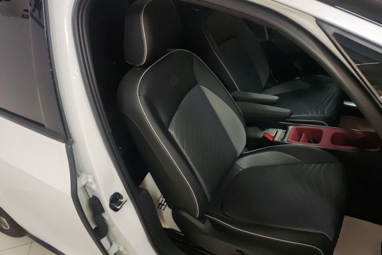 Used Volkswagen ID.3 2025 Smart Edition Outstanding Model Right Front Seat