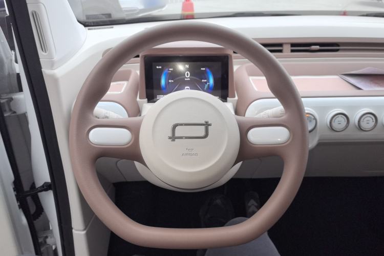 Used Bestune Pony 2026 Model 222km Shining Horse Steering Wheel