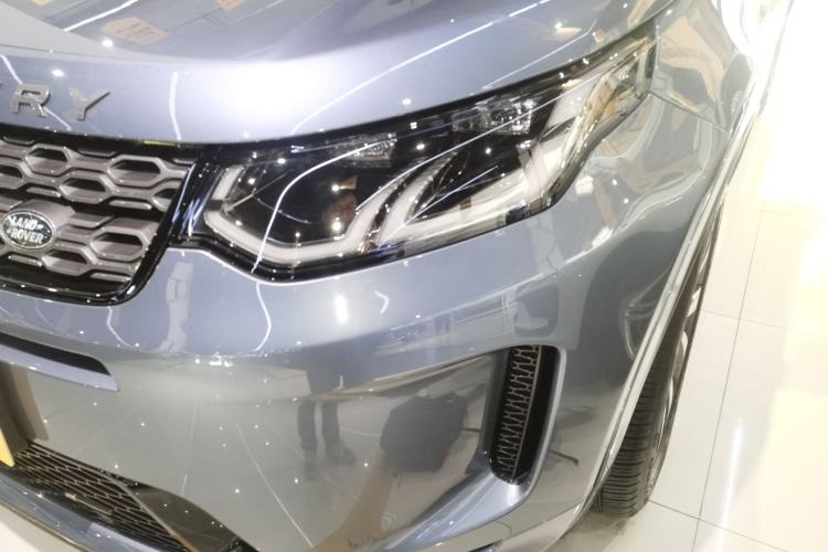 Used Land Rover Discovery Sport 2022 Revised Version 249 PS R-Dynamic S Performance Edition 5 Seats Left Front Headlight