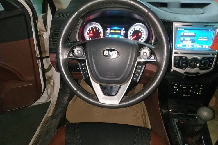 Used BYD Surui 2016 1.5L Manual Elite Edition Steering Wheel