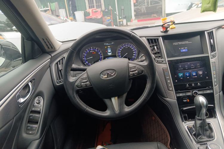 Used Infiniti Q50L 2016 2.0T Ambition Edition Steering Wheel