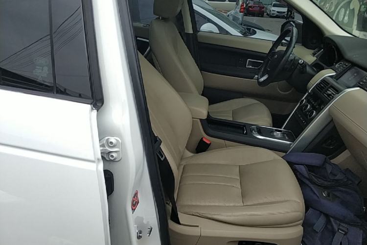 Used Land Rover Discovery Sport 2016 2.0T HSE Right Front Seat