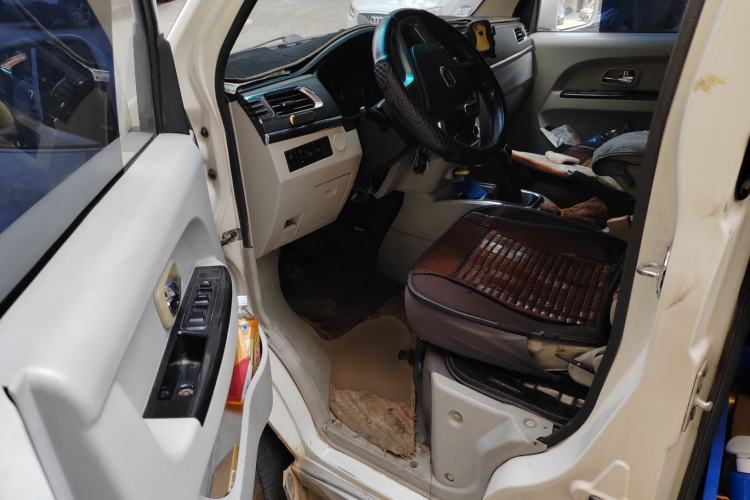 Used Jinbei New Hiace X30L 