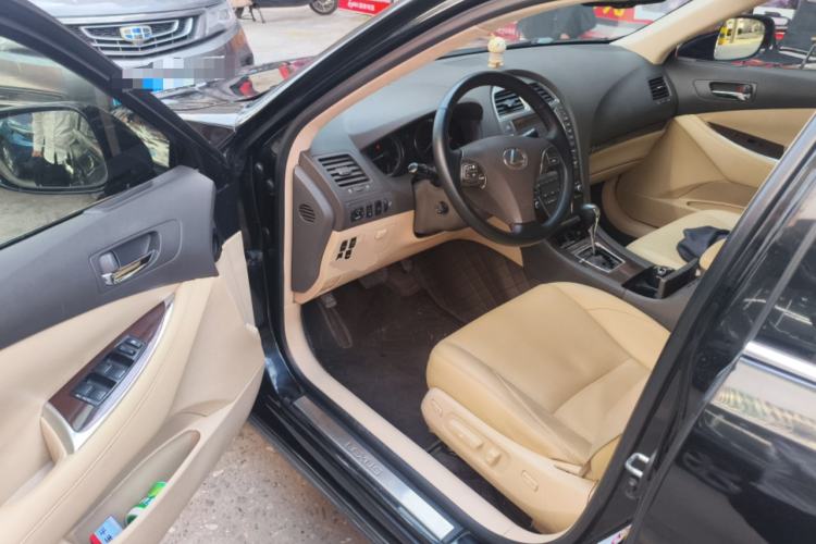 Used Lexus ES 2010 240 Elegant Edition
