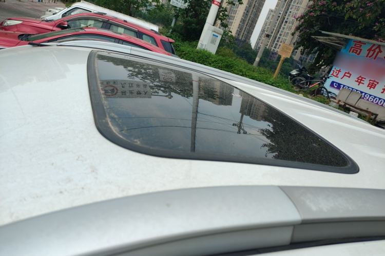 Used CHANGAN CS75 2014 2.0L Manual Luxury Version China IV Standard Roof