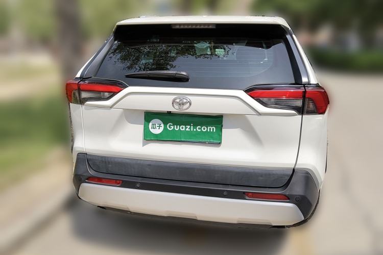 Used Toyota RAV4 2020 2.0L CVT Two-Wheel Drive Fashion Edition Rear