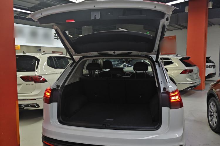 Used Volkswagen Tayron 2020 330TSI Two-Wheel Drive Luxury Connected Pro Edition
