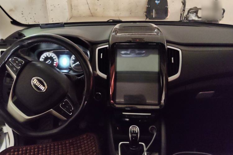 Used SWM X7 2016 1.5T Manual Luxury Edition 7 Seats
