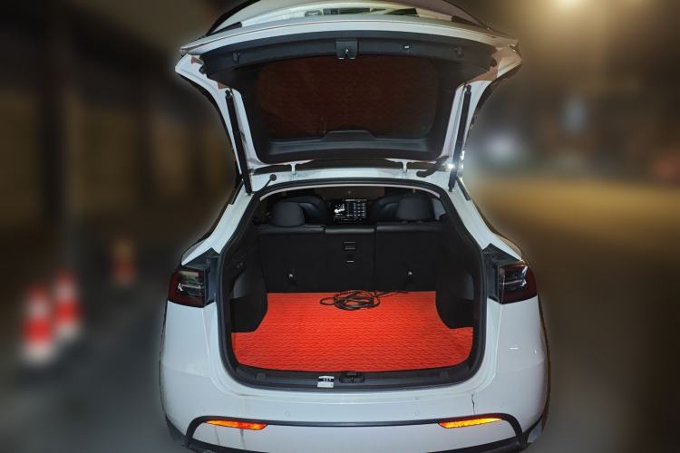 Used Tesla Model Y 2021 Long-Range All-Wheel-Drive Version