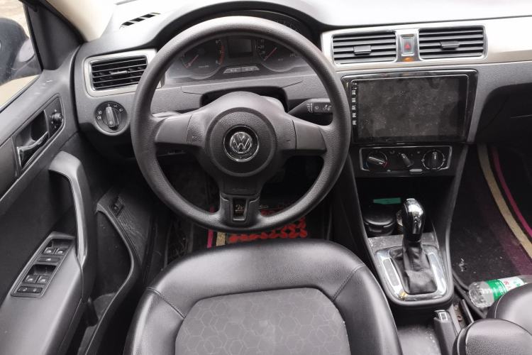 Used Volkswagen Santana 2013 1.6L Automatic Comfort Edition