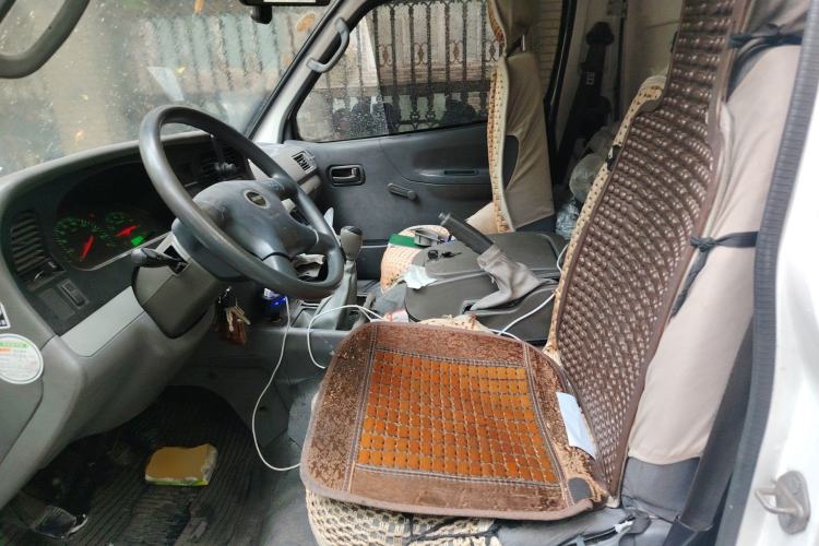 Used Jinbei Hiace 2020 2.0L Express King Series Deluxe Van Standard Roof China VI Emission Standard 1TZS