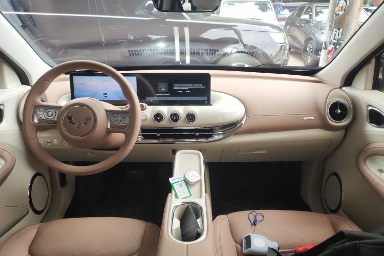 Used Wuling Bingo 2025 333 km Lingxi Deluxe Edition Center Console