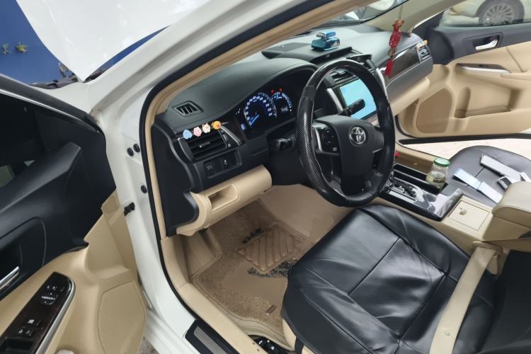 Used Toyota Camry 2015 2.0G Premier Edition Driver Seat