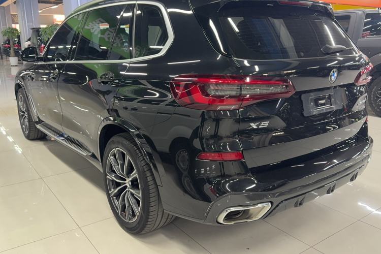 Used BMW X5 2022 Restyled xDrive 30Li Luxury Version M Sport Package