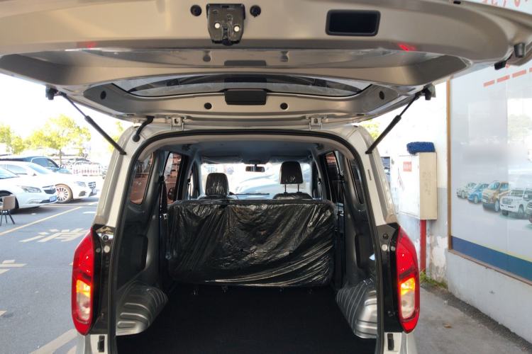 Used Wuling Hongguang New Energy 2024 All-Electric Model 300KM Practical Version