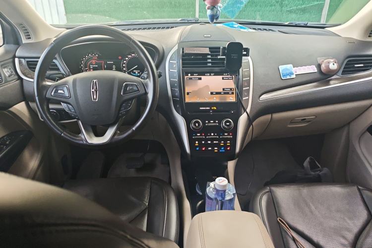 Used Lincoln MKC 2019 2.0T Two-Wheel-Drive Zunya Version China V Emission Standard