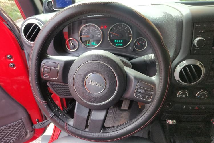 Used Jeep Wrangler 2014 3.0L Sahara Four-Door Edition