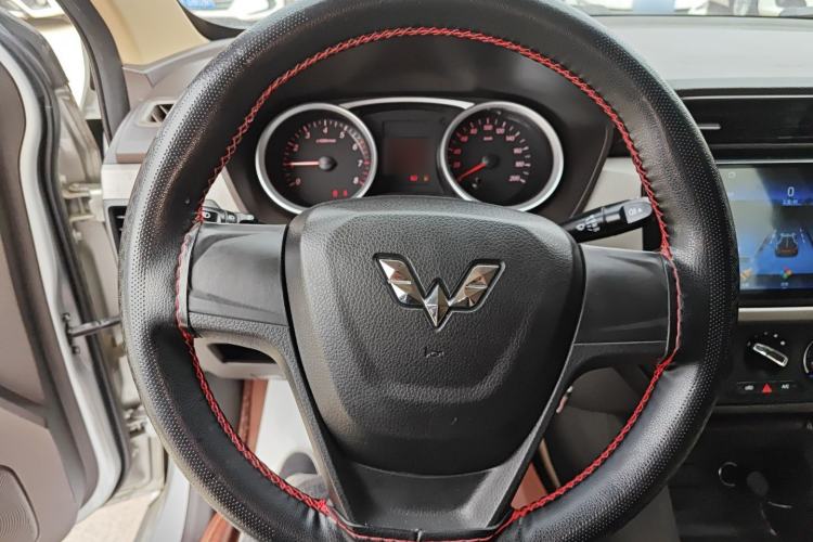 Used Wuling Hongguang 2018 1.5L S Standard Version L2B